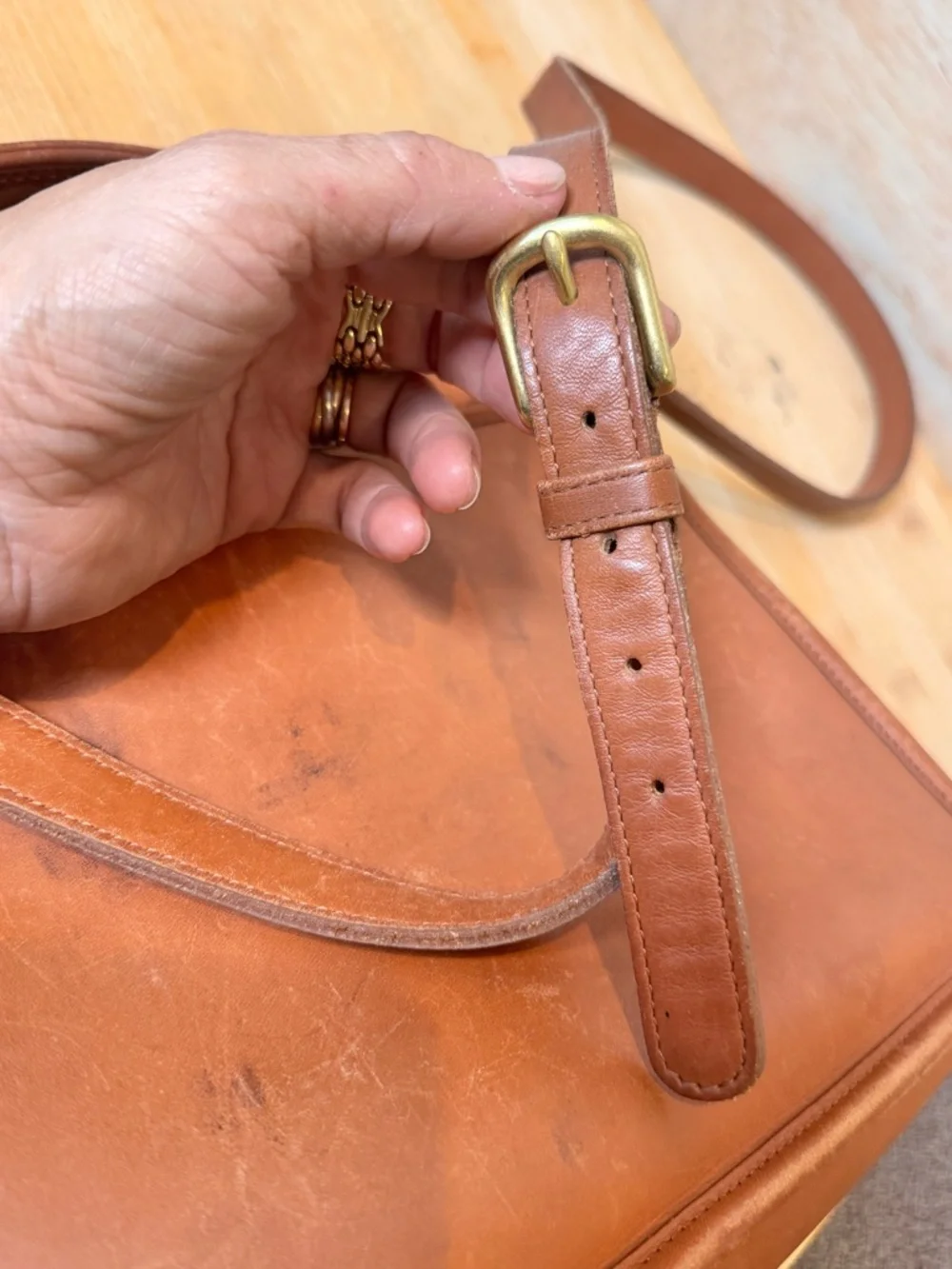 VTG COACH Rare Crossbody Leather Messenger Bag - Brown